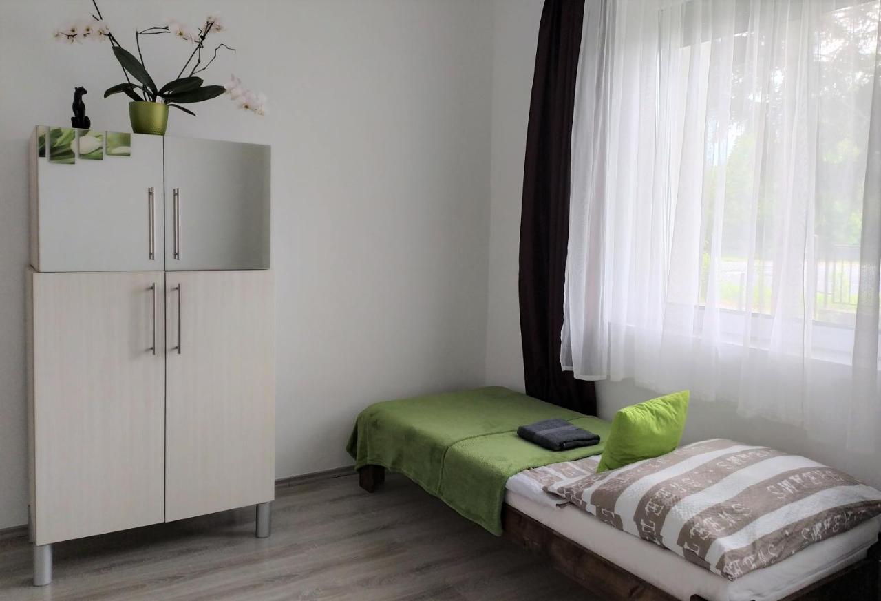 Elizabeth Vendégház Balatonfűzfőn a Strandnál Balatonfuzfo Exterior foto