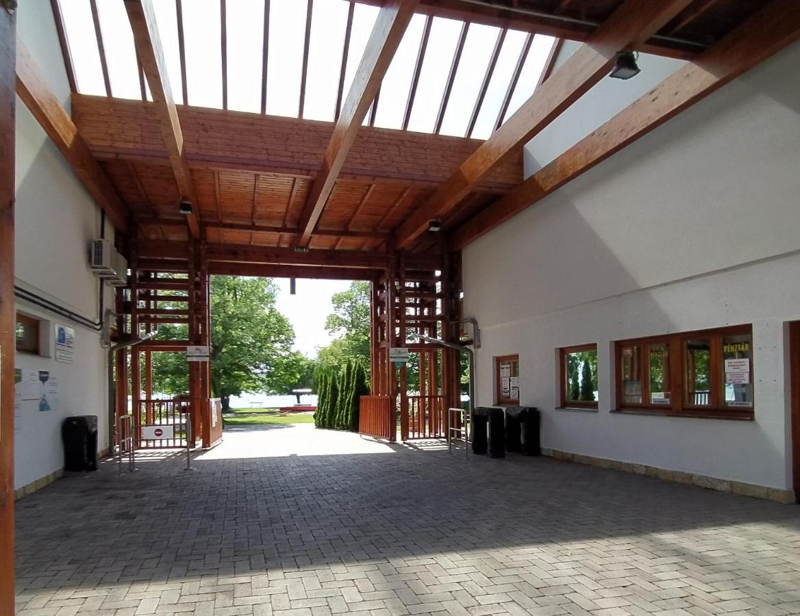 Elizabeth Vendégház Balatonfűzfőn a Strandnál Balatonfuzfo Exterior foto